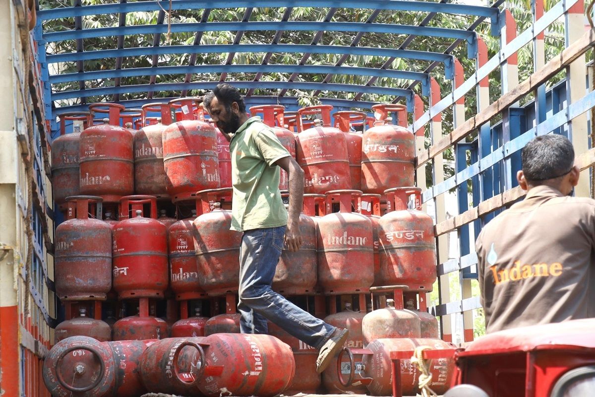 Commercial LPG price cut by Rs 83.5, ATF by 7 per cent