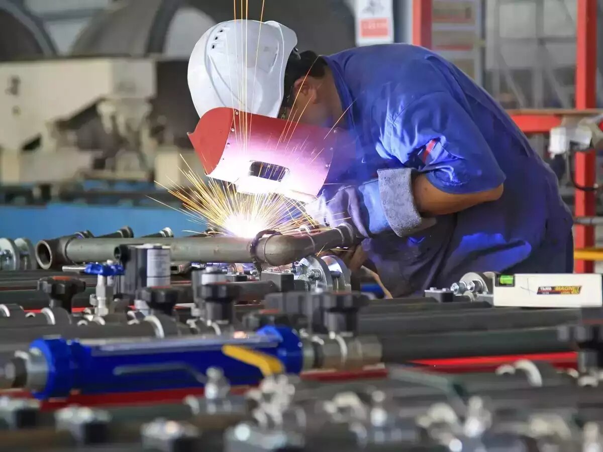Growth in Indian mfg sector slows to 3-mth low in August, PMI dips to 57.5