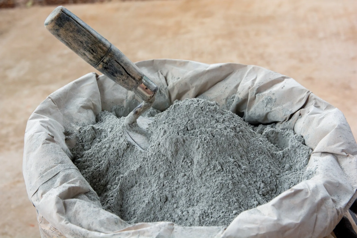India Cements Shares Surge 5% as UltraTech’s 6.5% Stake Sale via OFS Opens