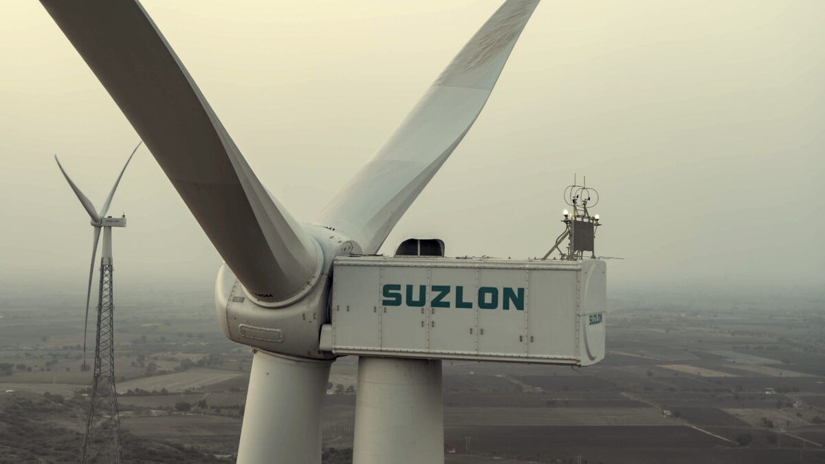 Suzlon Share Price Drops 5%, Extends Losses to Fourth Straight Session: What Should Investors Do?