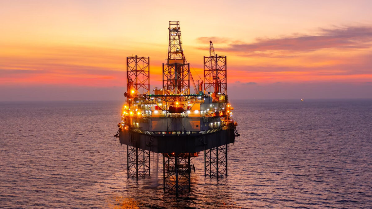 War or Peace? Why Oil Markets Remain Largely Indifferent to the Ukraine Outcome