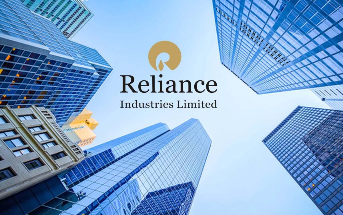 RIL Share Price Drops Despite Jio IPO, AI Booster at AGM: 4 Reasons Behind the Fall — Opportunity to Buy?