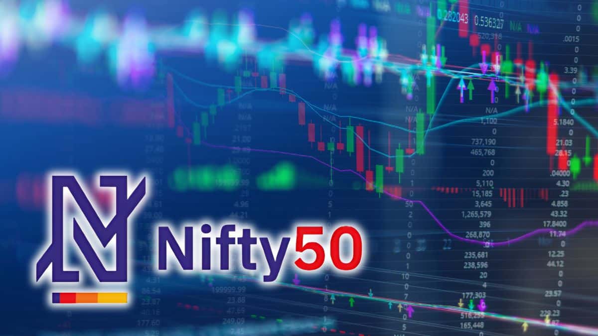 Bearish Hold: Nifty 50 Drops 0.32% as IT Drag and Rising Crude Oil Pressures Weigh on Dalal Street